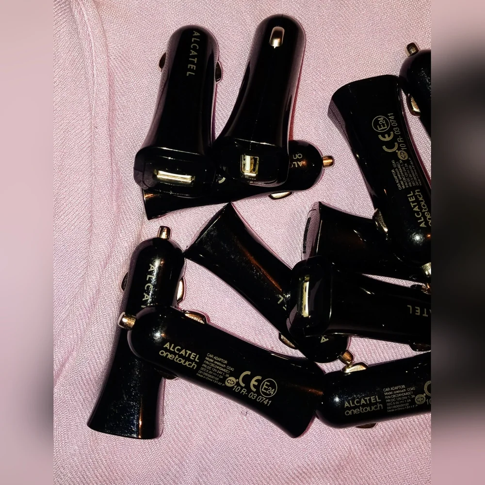 Alcatel Onetouch Phone Car ADAPTOR Charger is a model cc40 3 for $4